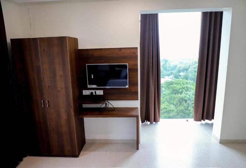 Pg Sons Hotel And Resort