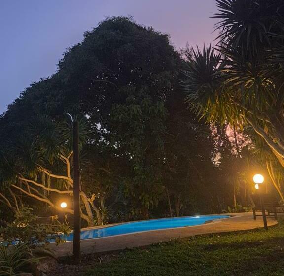 بنسيون Baansuan Ra Na Resorts