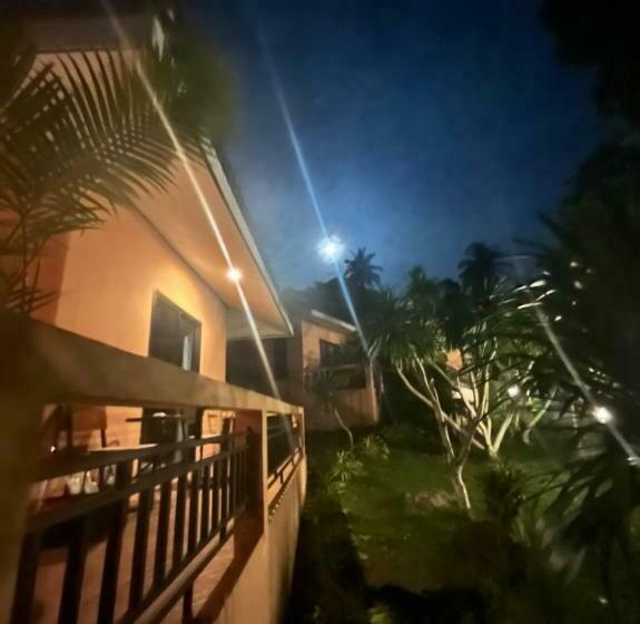 بنسيون Baansuan Ra Na Resorts