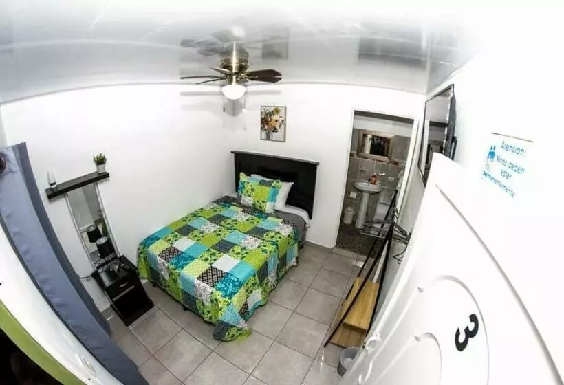 پانسیون Hostal Jasmin