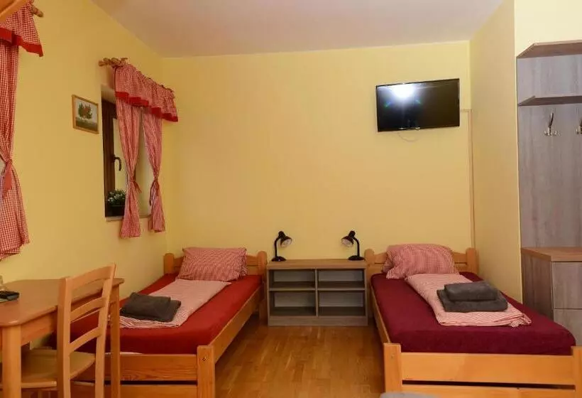 ペンション Podveský Mlýn