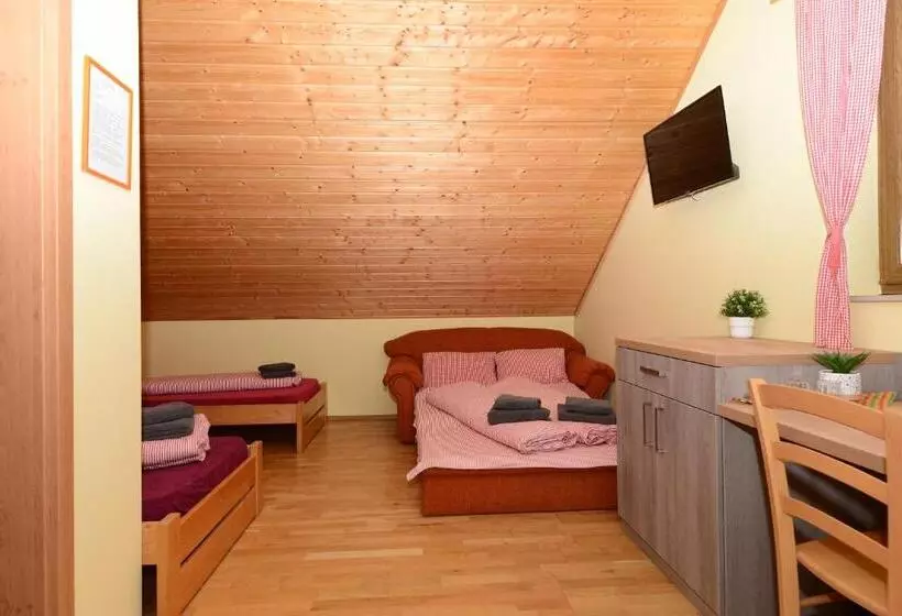 ペンション Podveský Mlýn