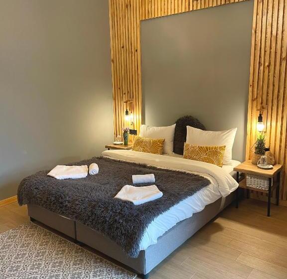 Pension Sea And Mountain