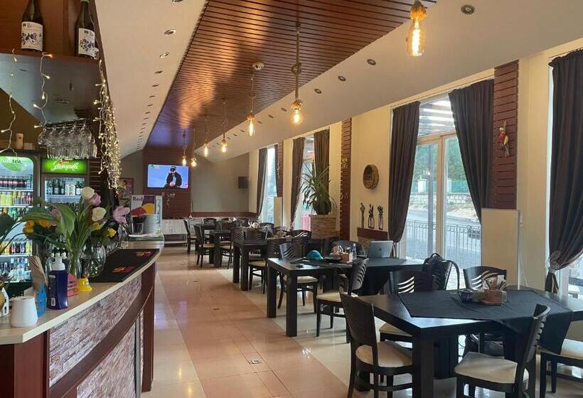 Pension Sea And Mountain