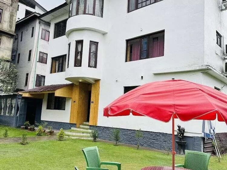 ペンション The Iceland Hotel Srinagar