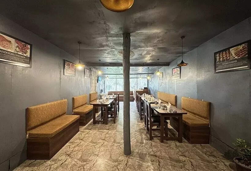 ペンション The Iceland Hotel Srinagar