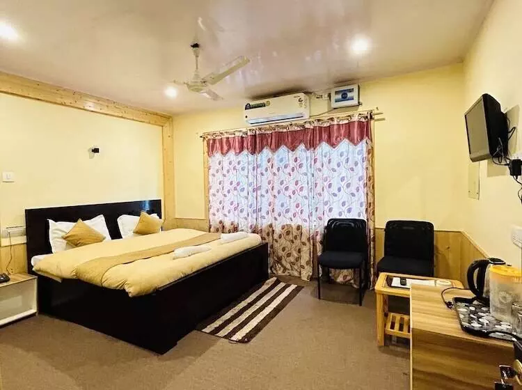 ペンション The Iceland Hotel Srinagar