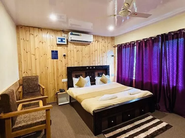 ペンション The Iceland Hotel Srinagar