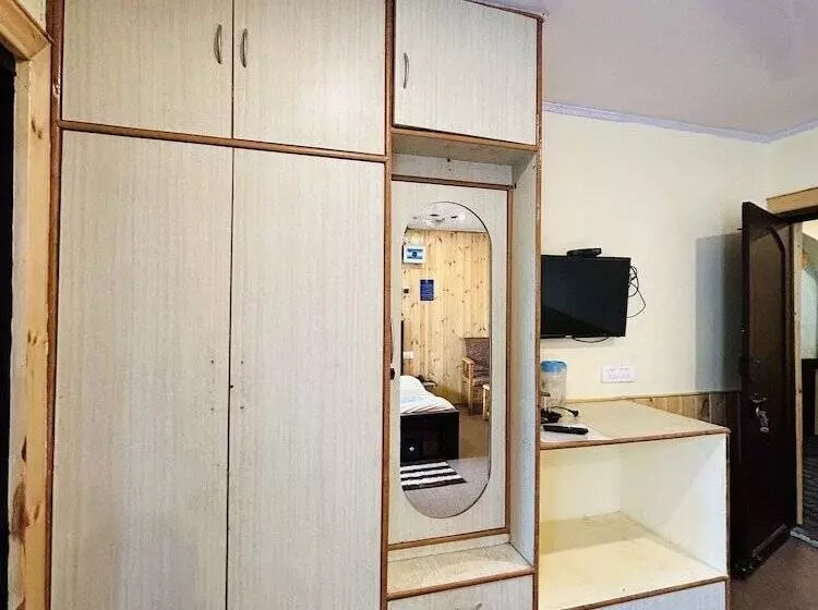 ペンション The Iceland Hotel Srinagar