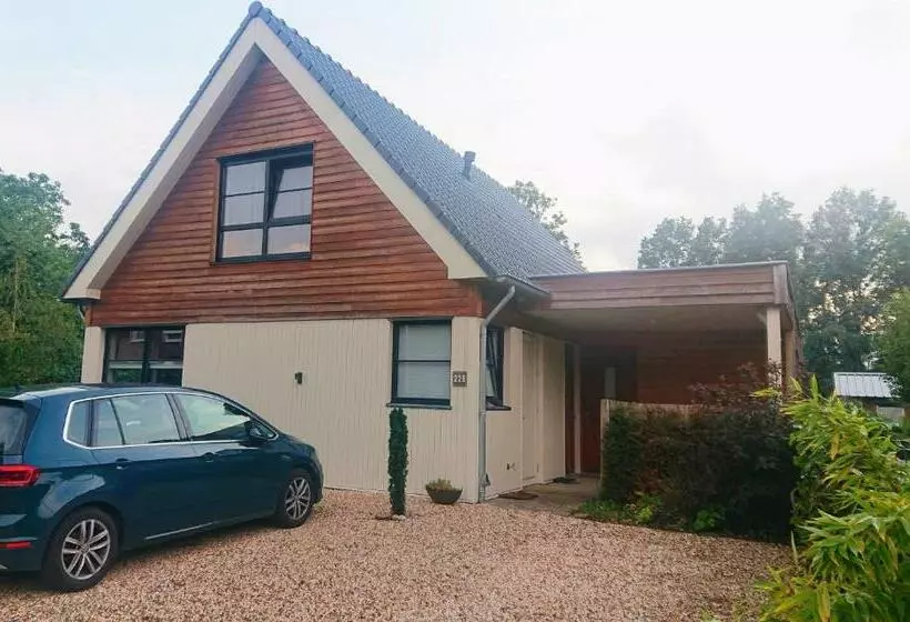 Aamiaismajoitus (B&B) De Sprokkel