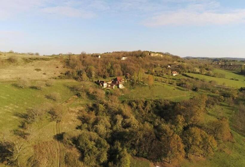 ペンション Le Haut Repaire