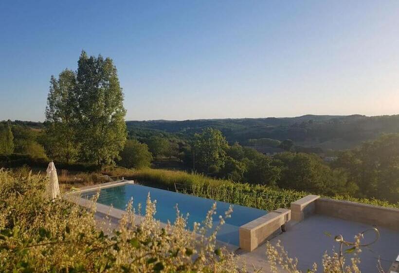 ペンション Le Haut Repaire