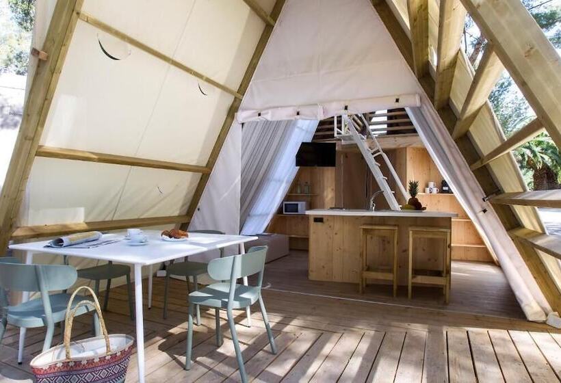 هاستل Tamarit Beach Resort