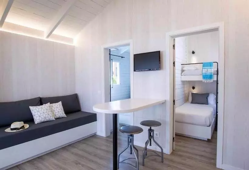 هاستل Tamarit Beach Resort