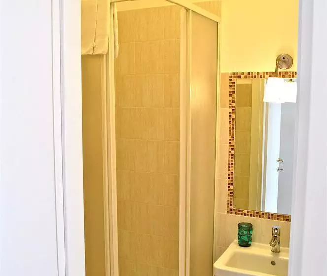 تختخواب و صبحانه Aurelia 429 Fine Town House