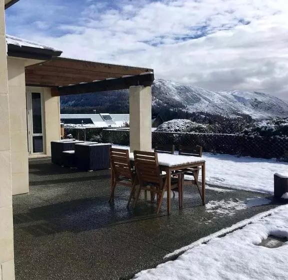 تختخواب و صبحانه Tekapo Heights