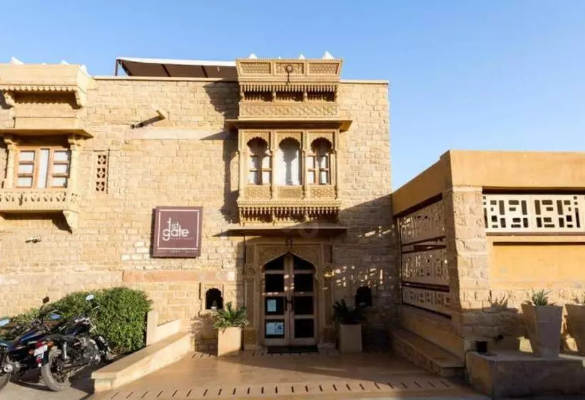 Szálloda 1st Gate Homefusion