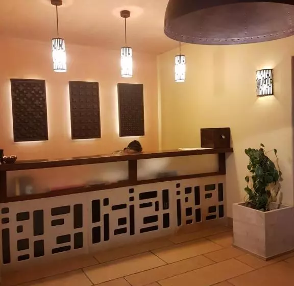 Szálloda 1st Gate Homefusion