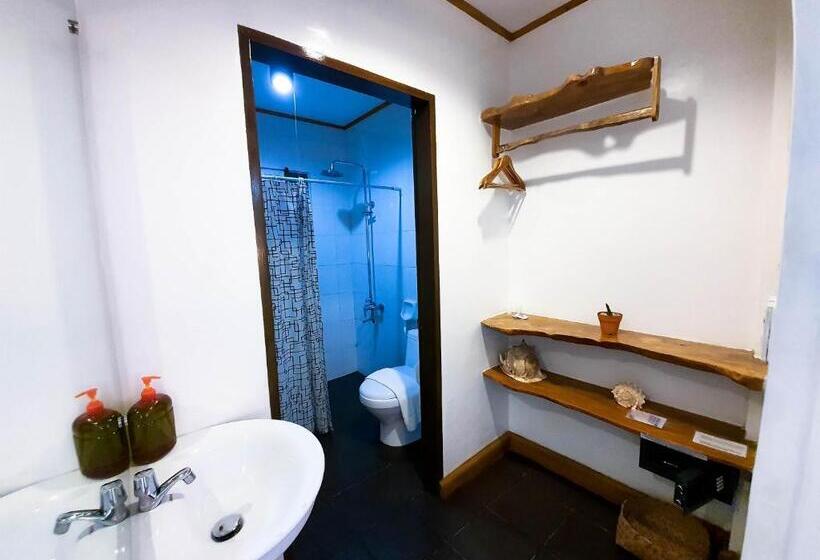 בית מלון כפרי Cocoloco Beach Resort