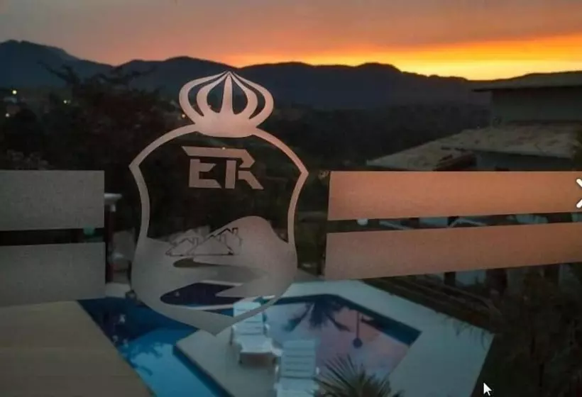 فندق Estrada Real Palace