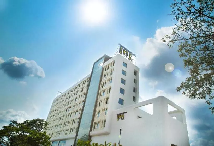 Keys Select By Lemon Tree Hotels, Kochi