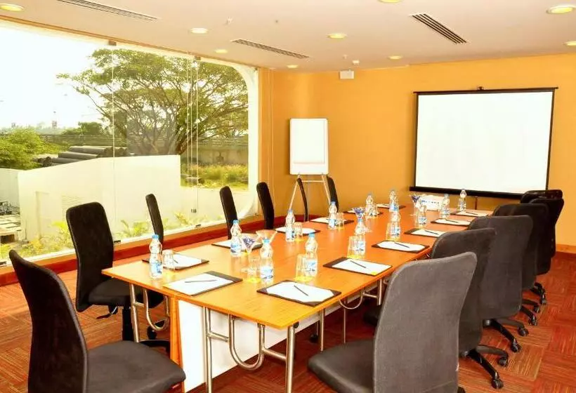 Keys Select By Lemon Tree Hotels, Kochi