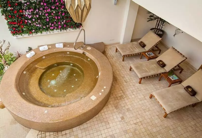 Hotel Mansión Del Conde Adults Only