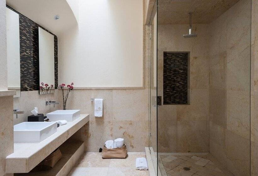 فندق Mansión Del Conde   Adults Only