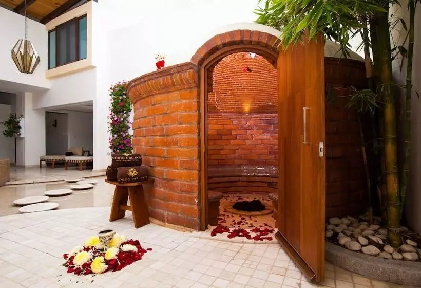 Hotel Mansión Del Conde Adults Only