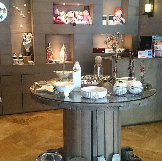 فندق Mansión Del Conde   Adults Only