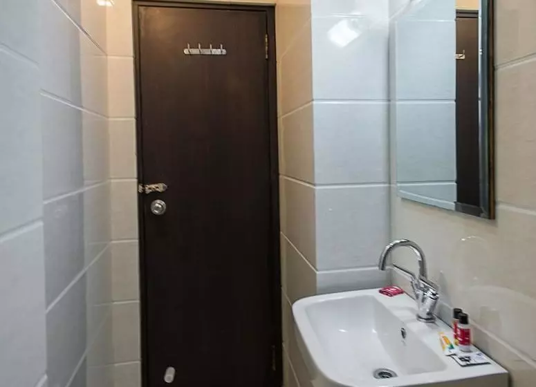 ホテル Oyo Premium Malviya Nagar Jln Marg