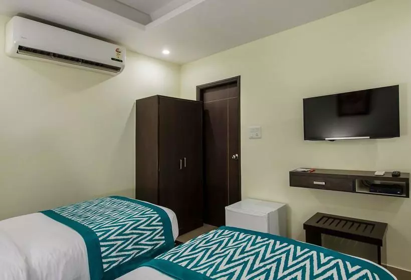 ホテル Oyo Premium Malviya Nagar Jln Marg