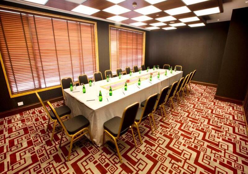 Hotel Planet Hollywood Beach Resort Goa