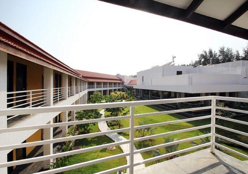 Hotel Planet Hollywood Beach Resort Goa