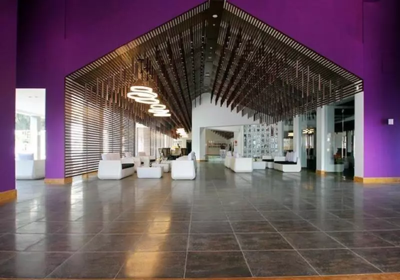 酒店 Planet Hollywood Beach Resort Goa