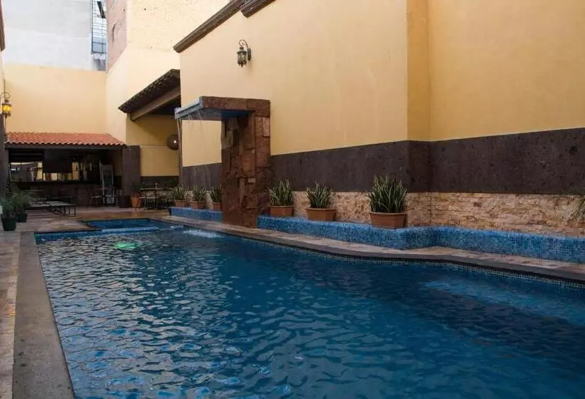 هتل Rincon Real Suites