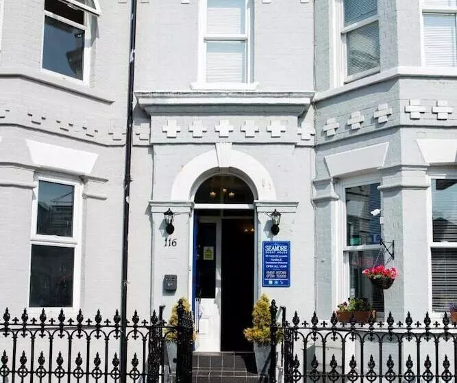 هتل Seamore Guest House