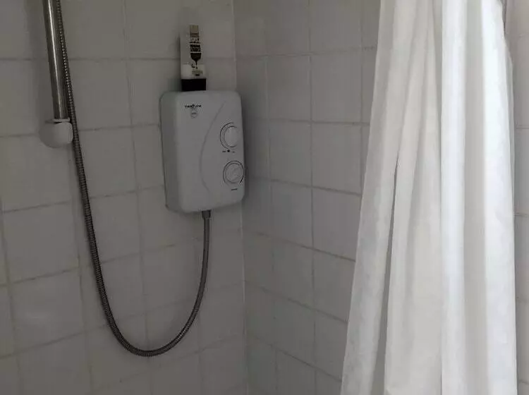 هتل Seamore Guest House