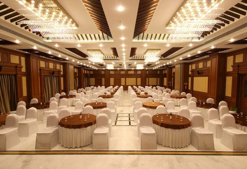 Shenbaga Hotel And Convention Centre