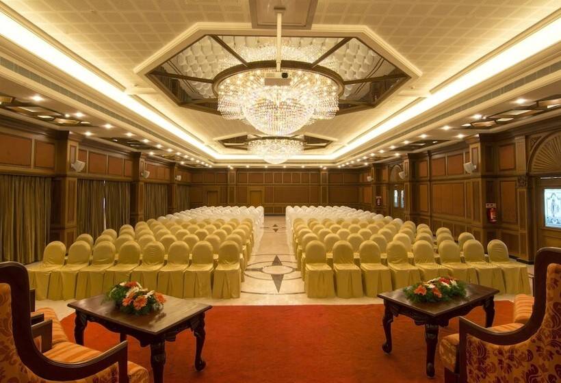 Shenbaga Hotel And Convention Centre