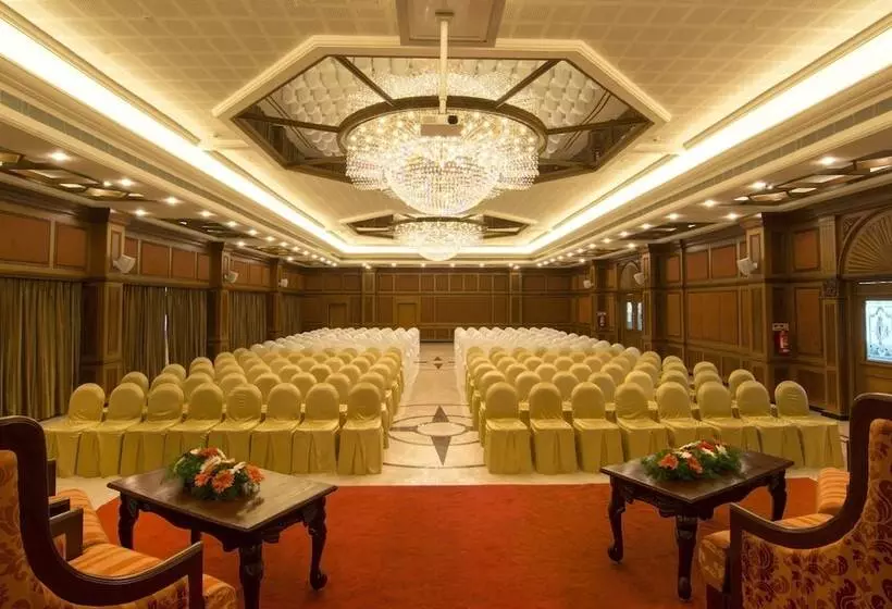 Shenbaga Hotel And Convention Centre