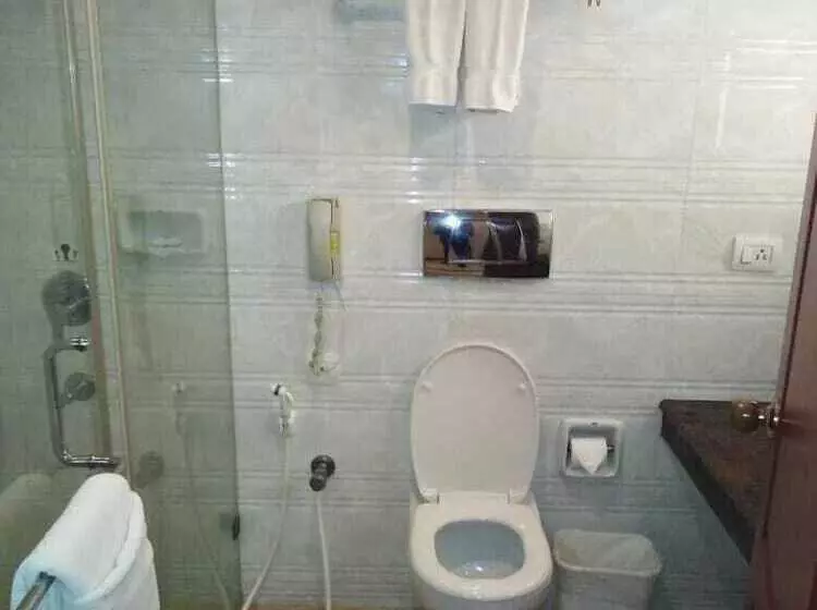 Shenbaga Hotel And Convention Centre