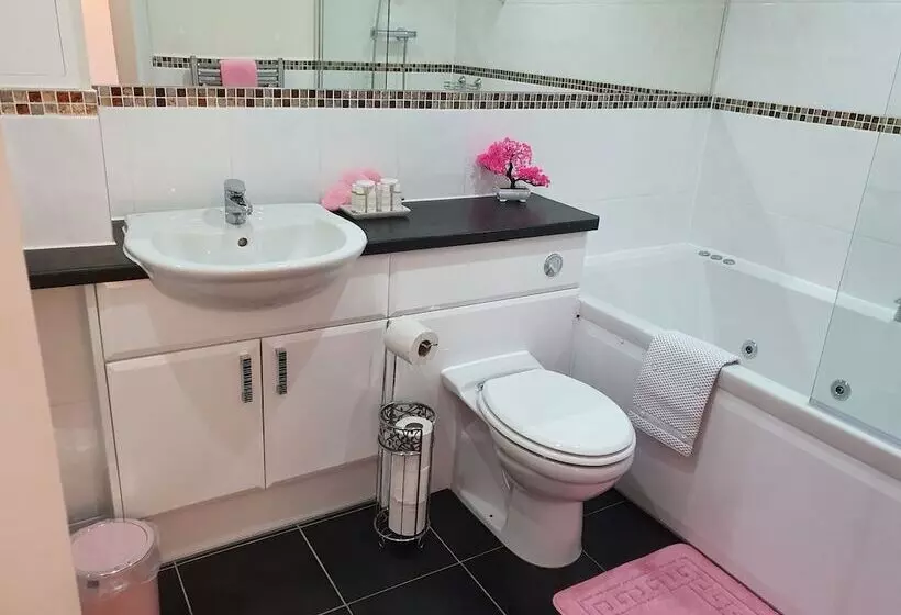 هتل Star And Garter