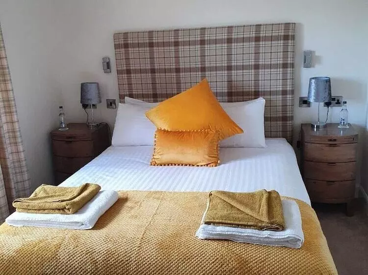 هتل Star And Garter