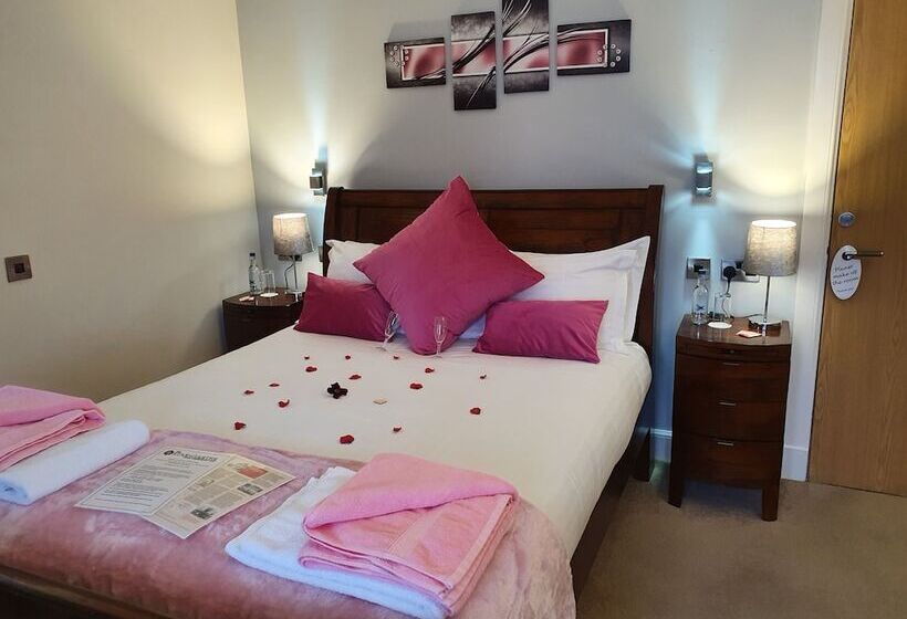 Hotel Star And Garter