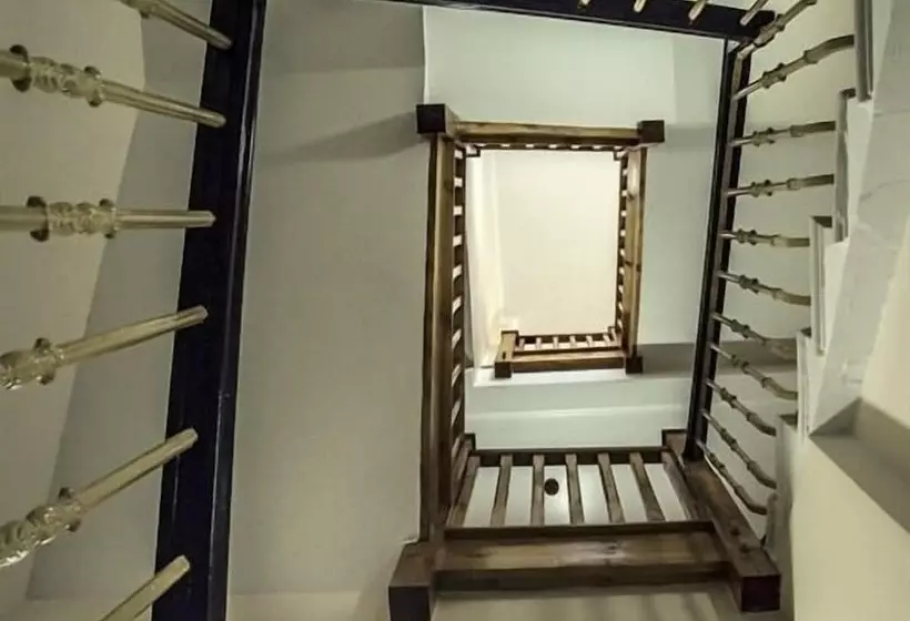 هتل Star And Garter