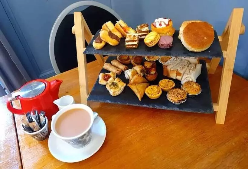 هتل Star And Garter