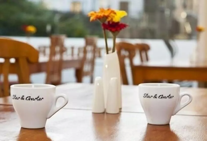 هتل Star And Garter