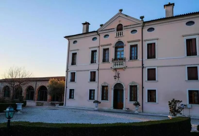 호텔 Villa Bongiovanni