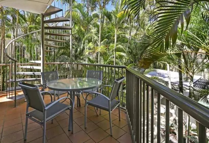 Noosa Tropicana